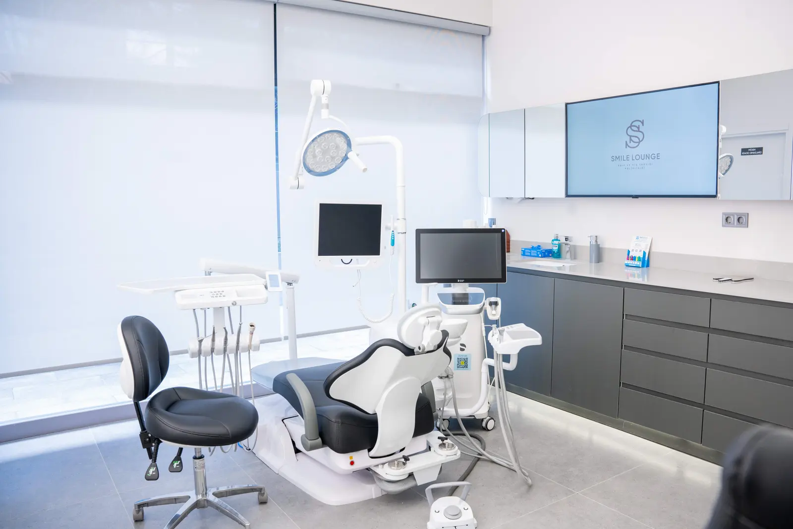 Özel Smile Lounge Ağız ve Diş Sağlığı Polikliniği