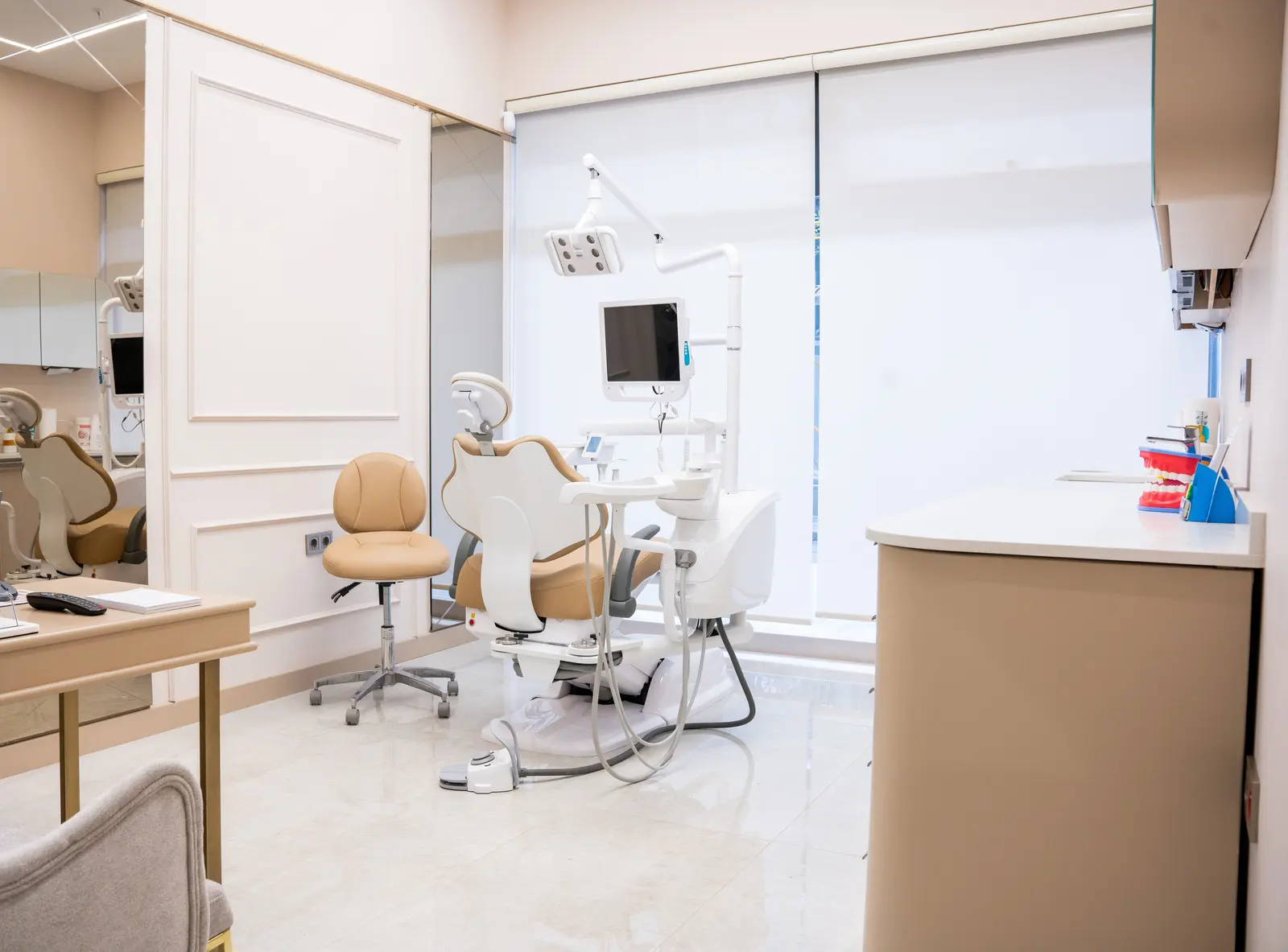 Özel Smile Lounge Ağız ve Diş Sağlığı Polikliniği