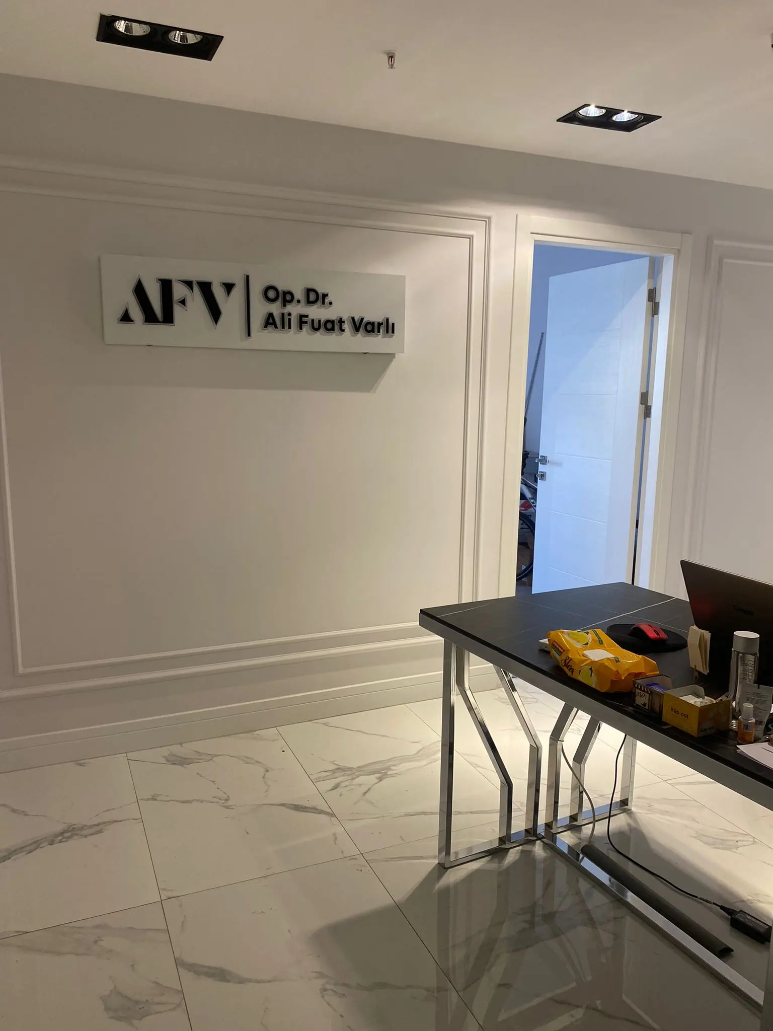Op. Dr. Ali Fuat Varlı