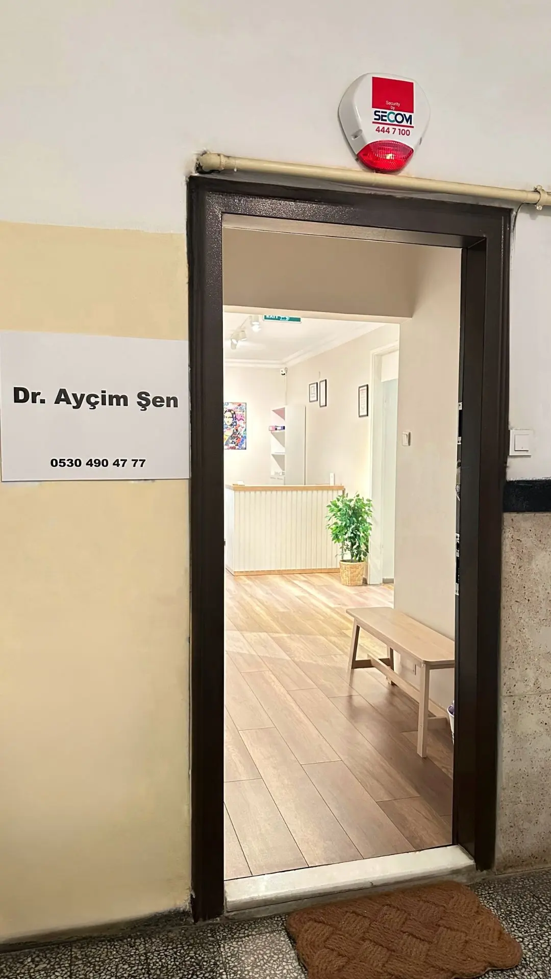Dr. Ayçim Şen