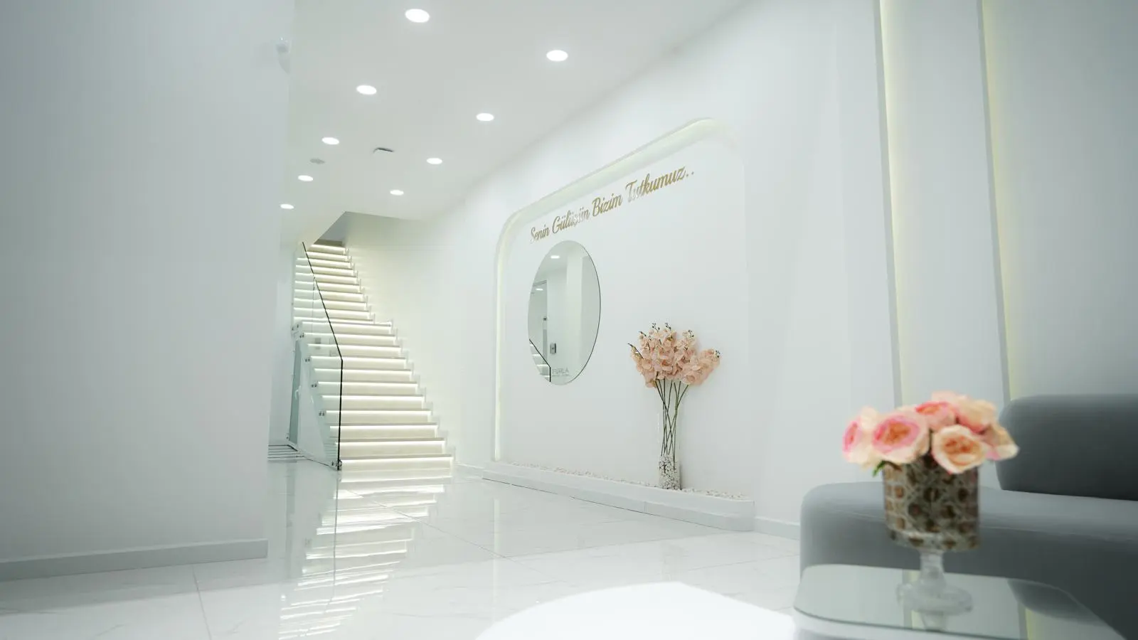 Furla dental clinic