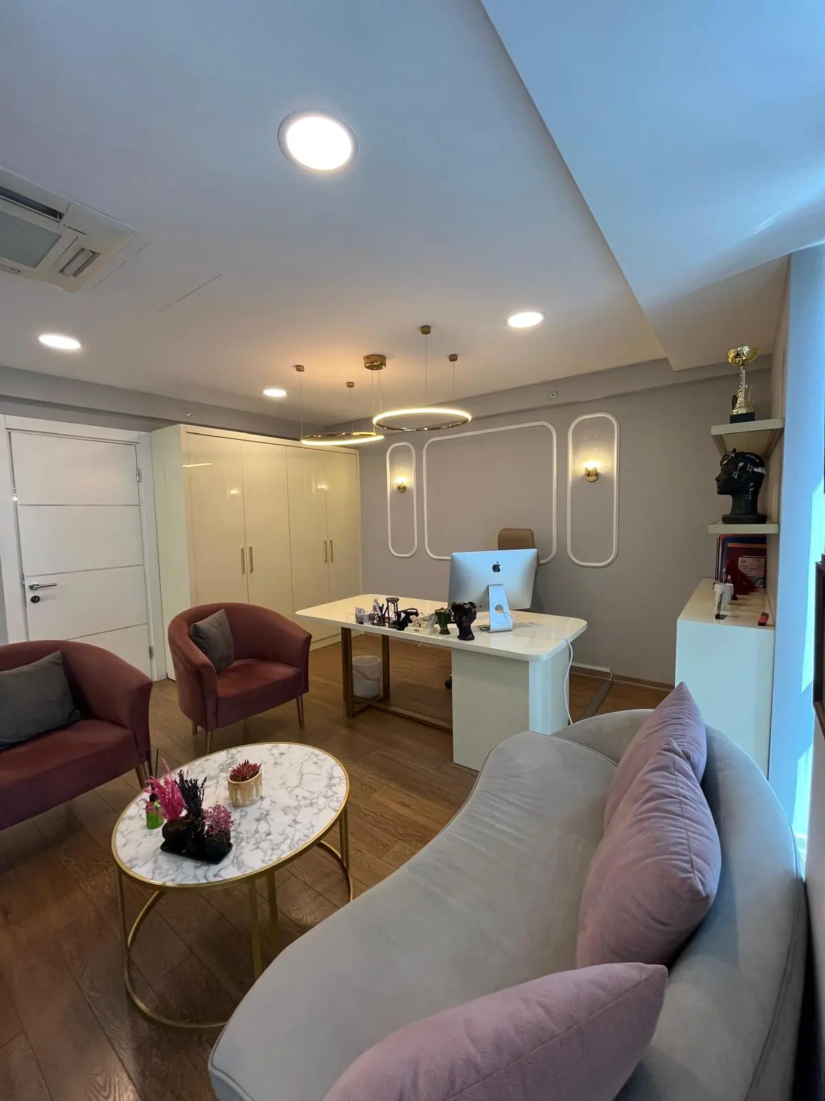 Op. Dr. Y.Gürkan Aladağ Kliniği