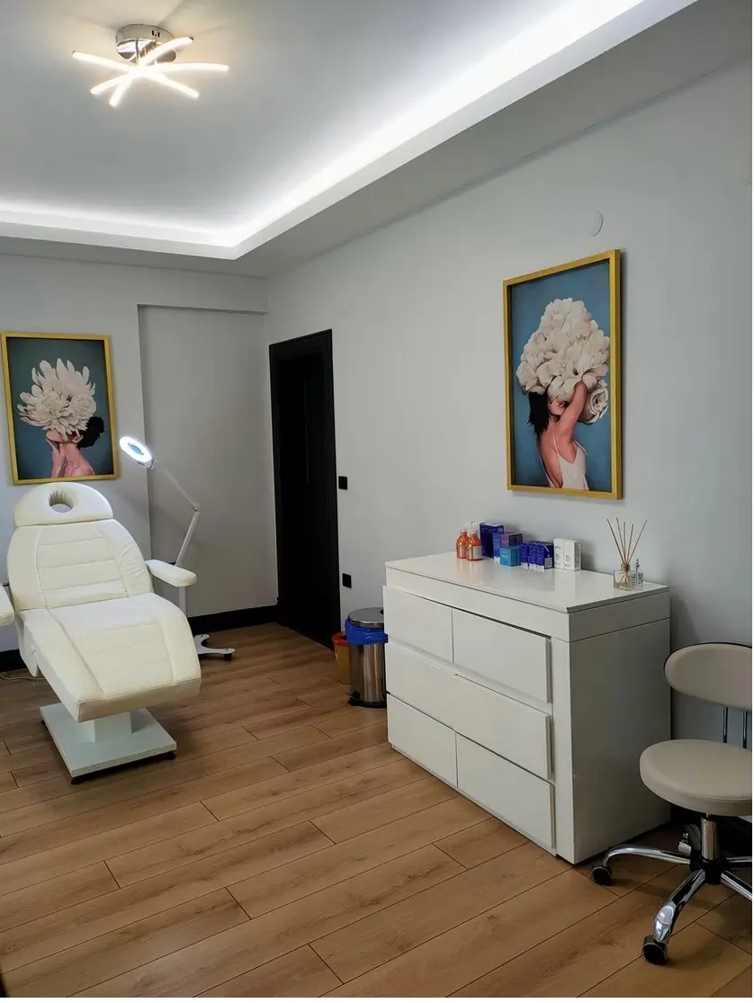 Uzm. Dr. Mustafa Gündoğdu