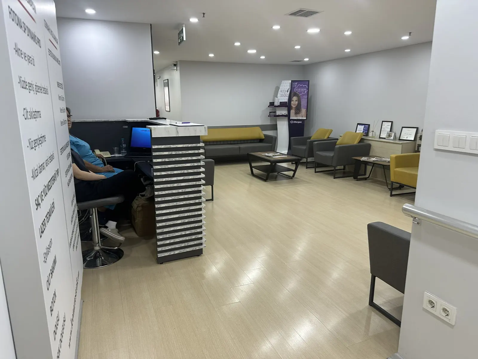 LeonART Clinic