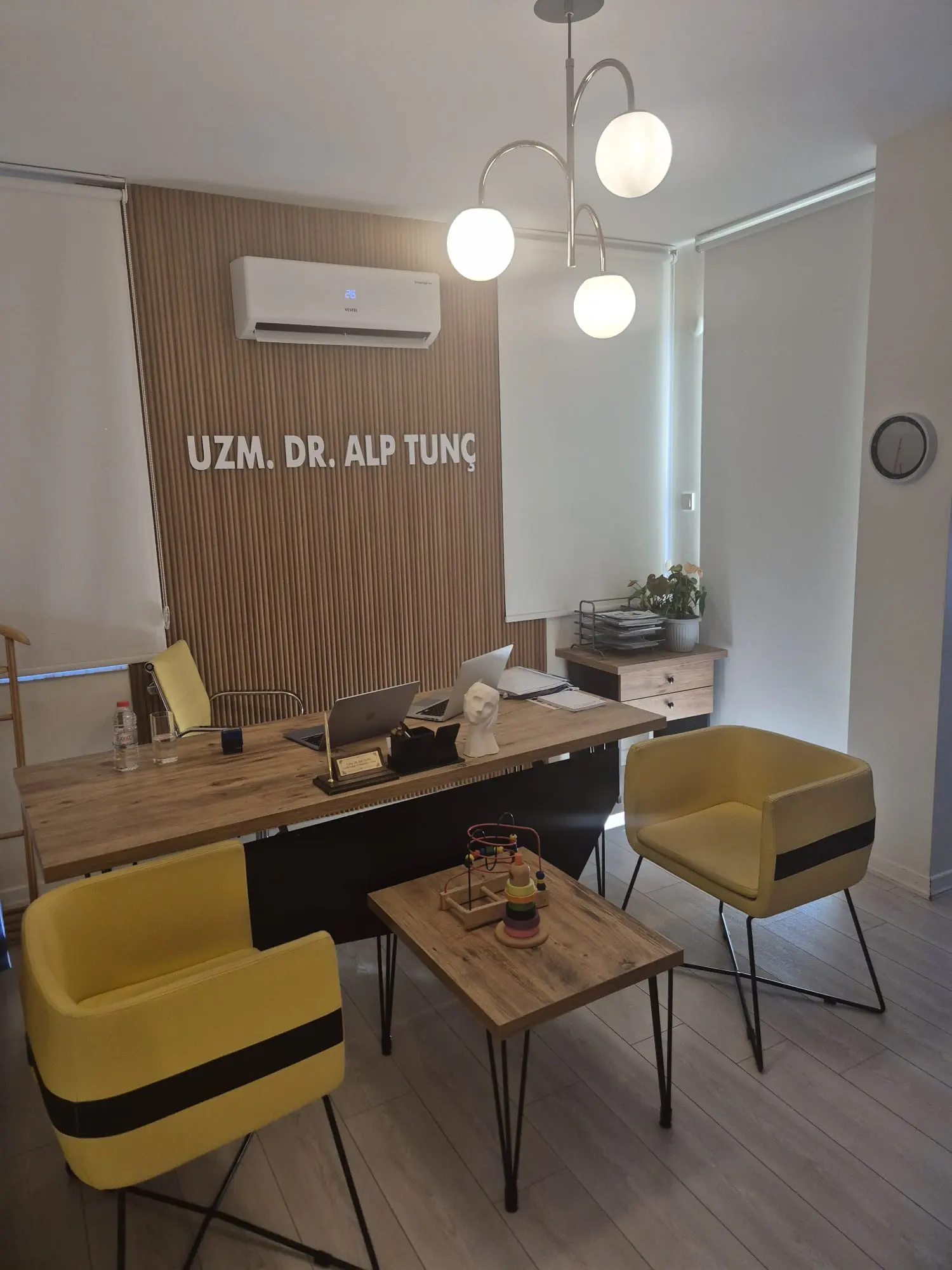 Antalya Çocuk Doktoru Uzm. Dr. Alp Tunç