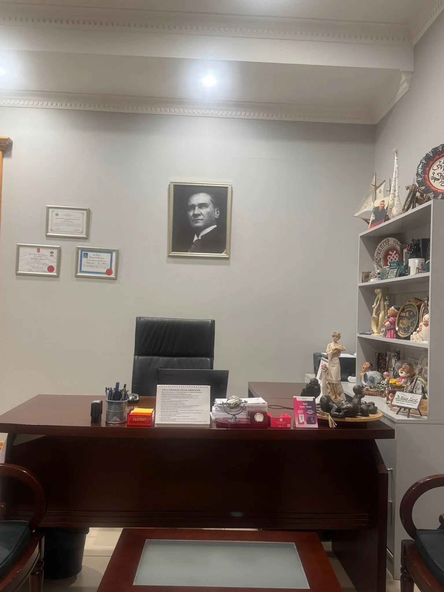 Op. Dr. Müstecep Kavrut
