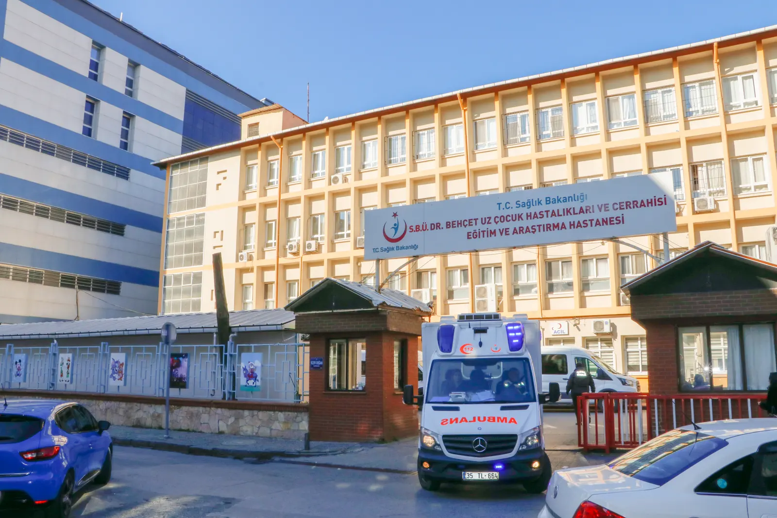 T.C. Sağlık Bakanlığı SBÜ İzmir Dr. Behçet Uz Çocuk Hastalıkları ve Cerrahisi E.A.H.