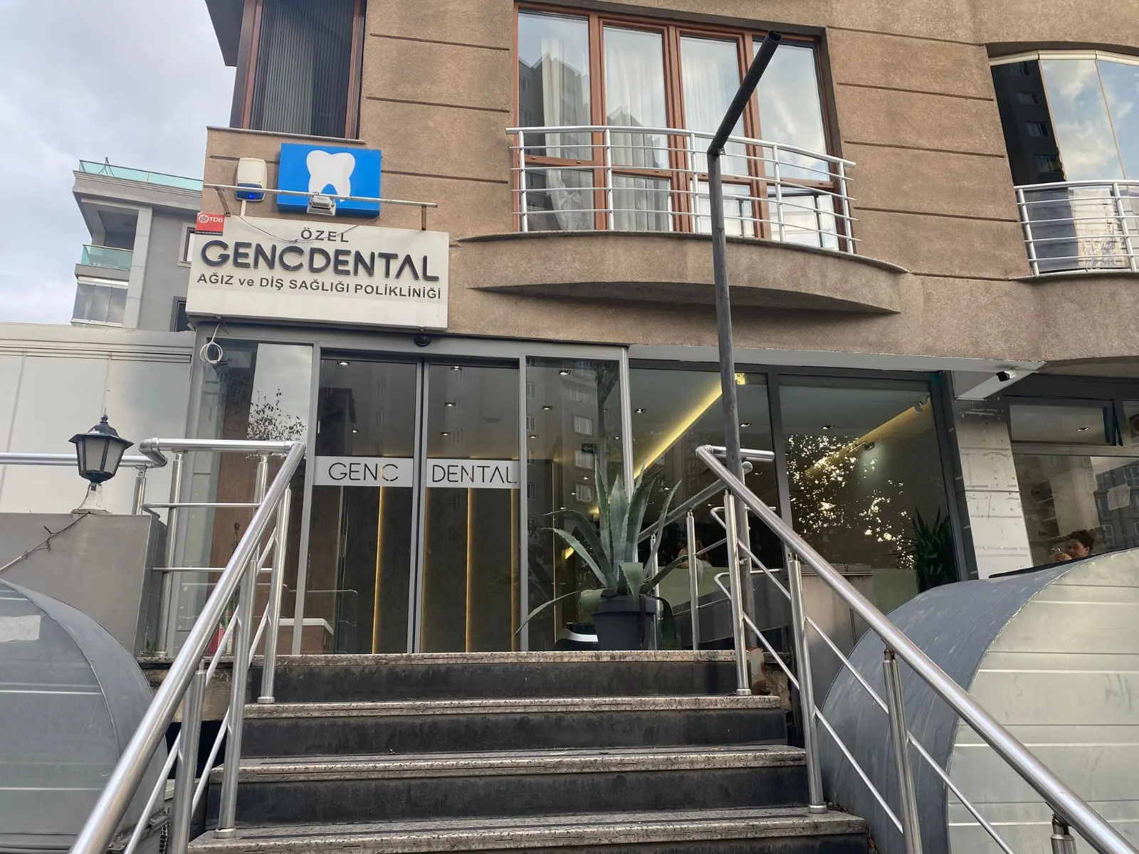 Genç Dental Diş Kliniği