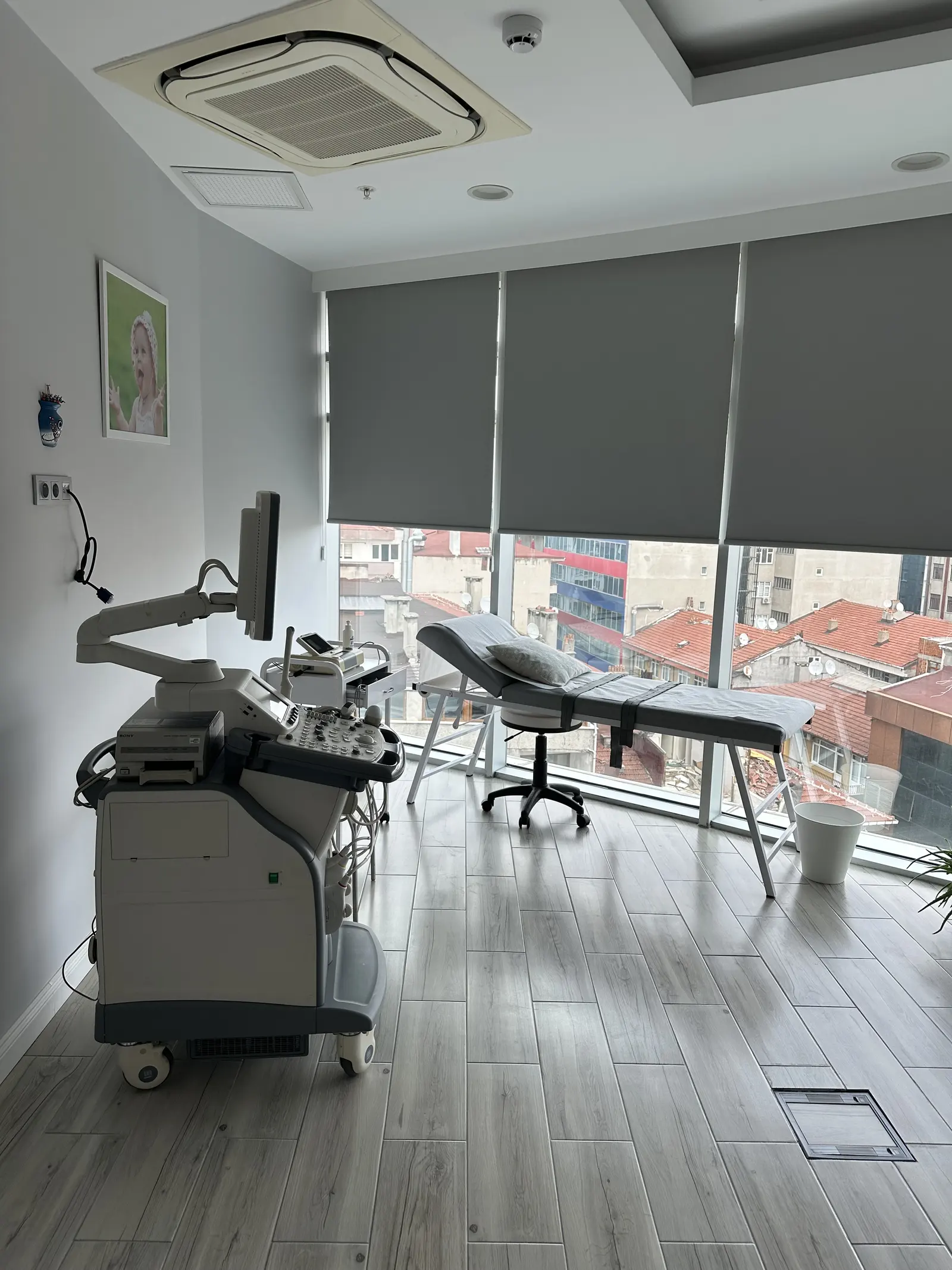 Op. Dr. Emine Vanlıoğlu Muayenehanesi