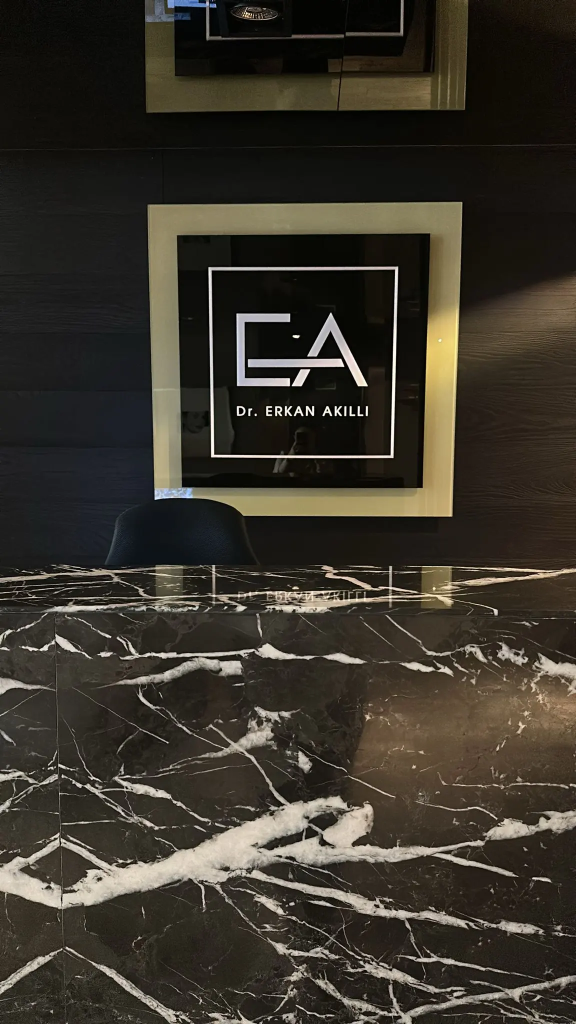 EA DENT CLINIQUE
