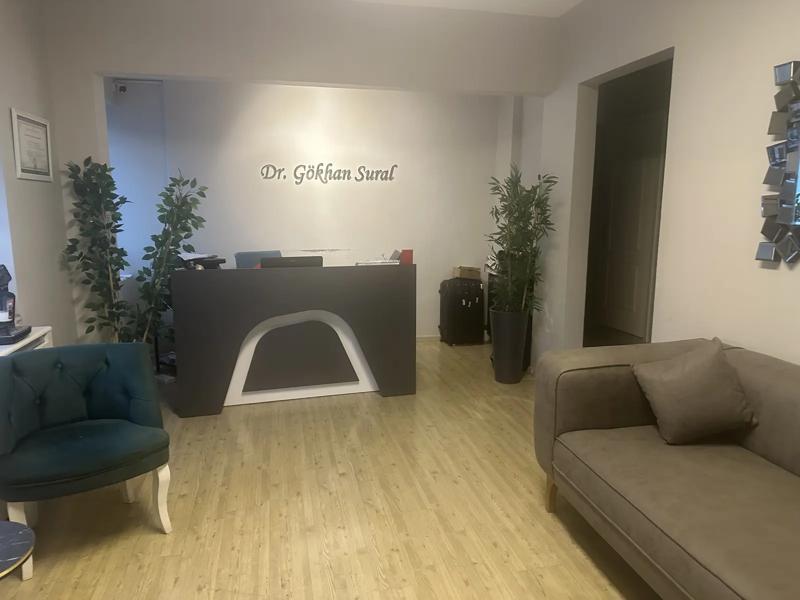 Dr. Gökhan Sural Medikal Estetik Kliniği
