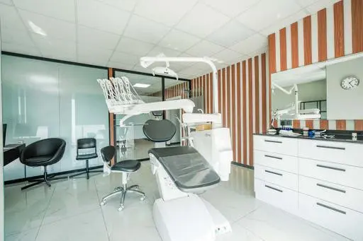 LNR Dental Clinic-Dt.Kemal SEYFETTİNOĞLU