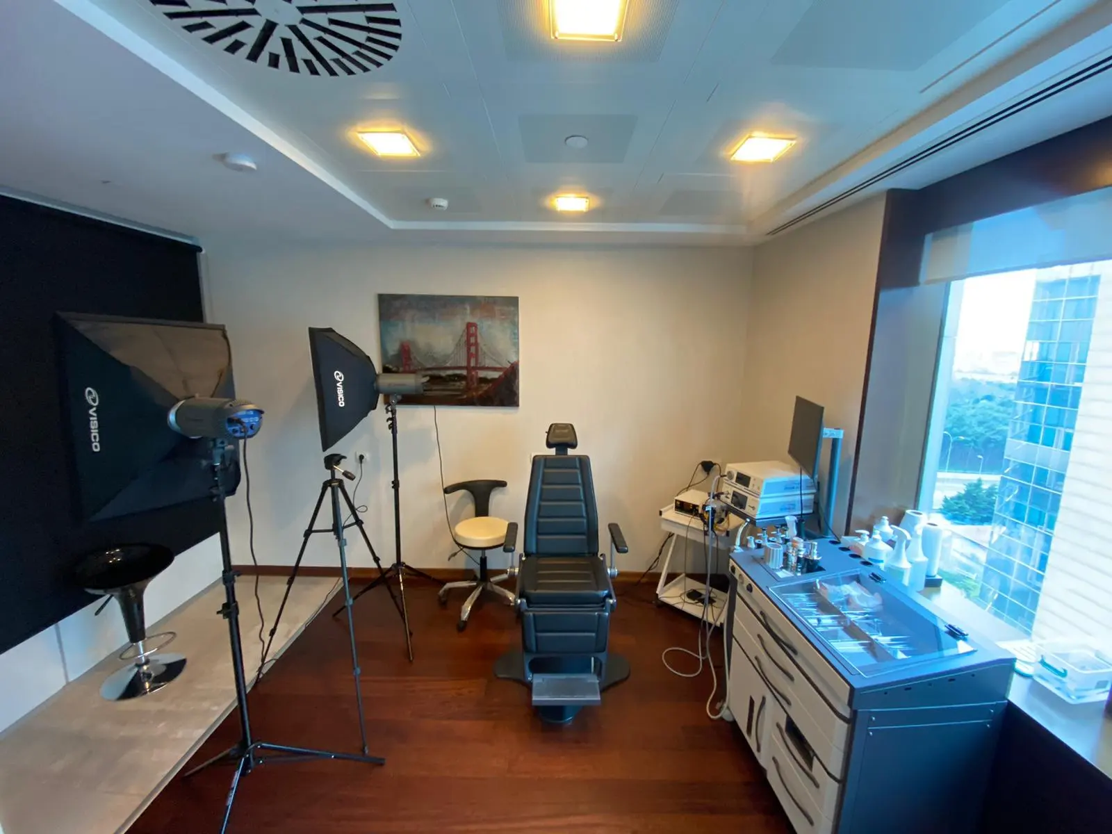 Op. Dr. Baver M. Şimşek Kliniği