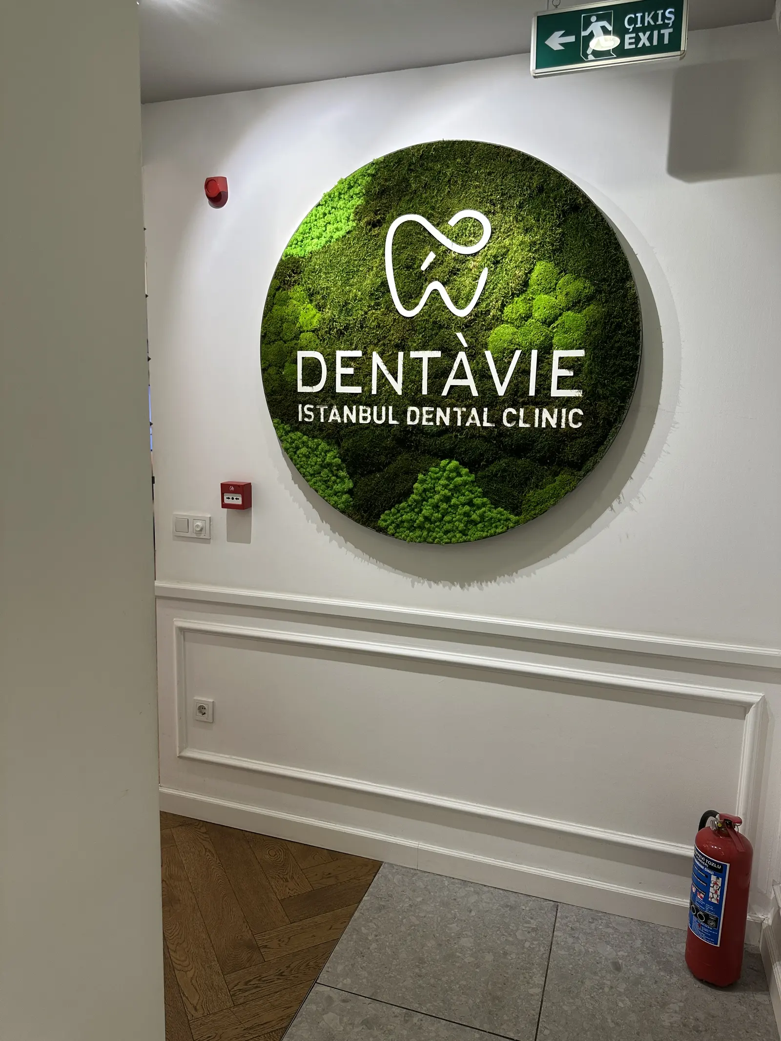 Dentavie Diş Kliniği