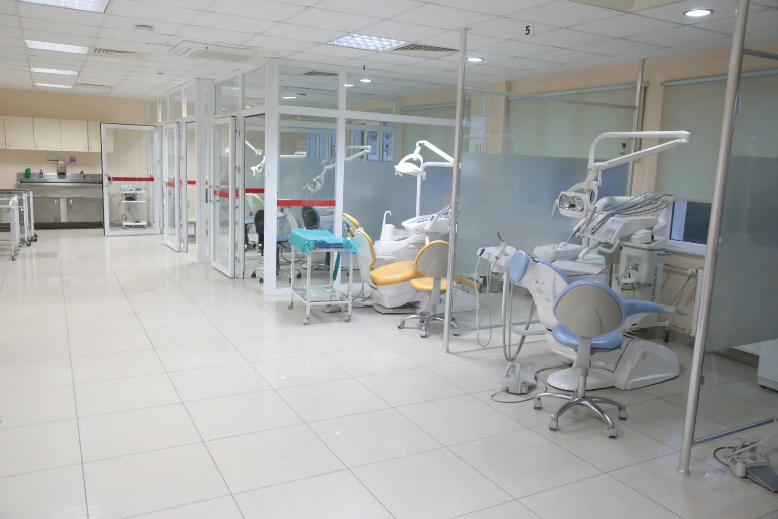 Isparta Süleyman Demirel Üniversitesi Ağız ve Diş Sağlığı Hastanesi