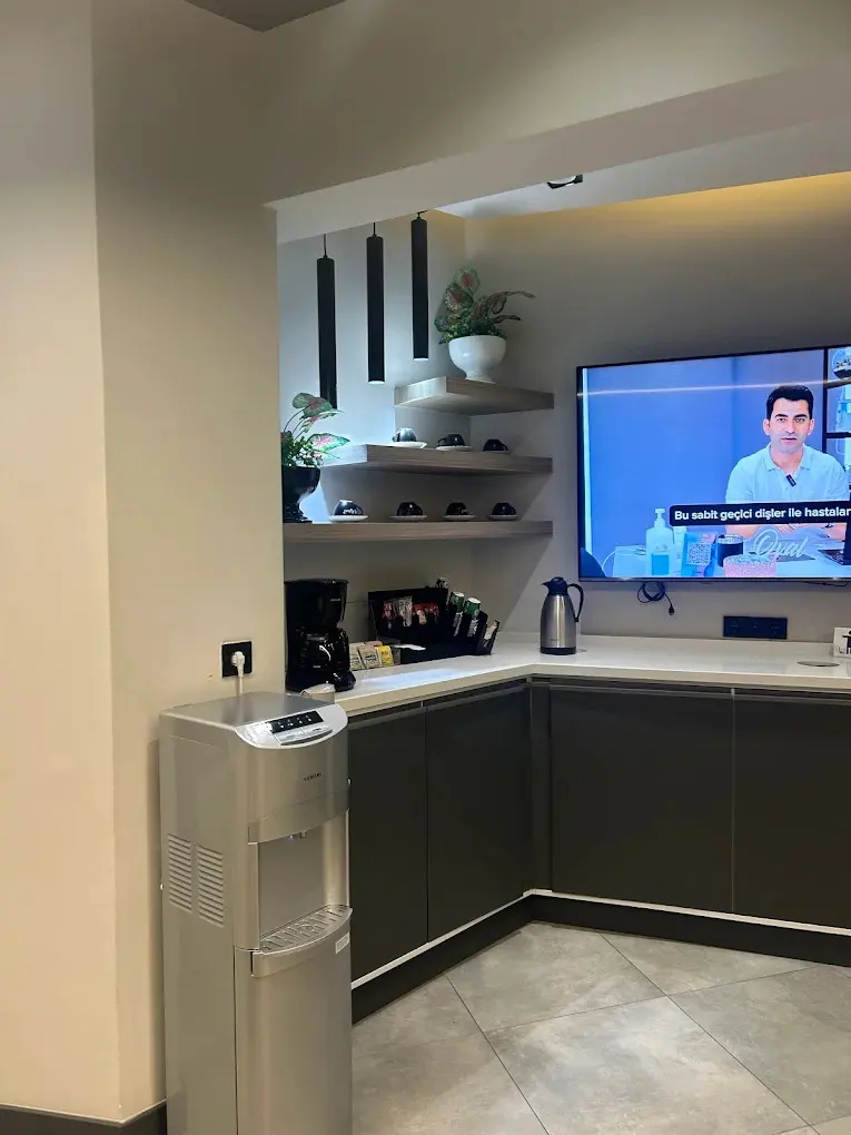Oval Pendik Diş Kliniği