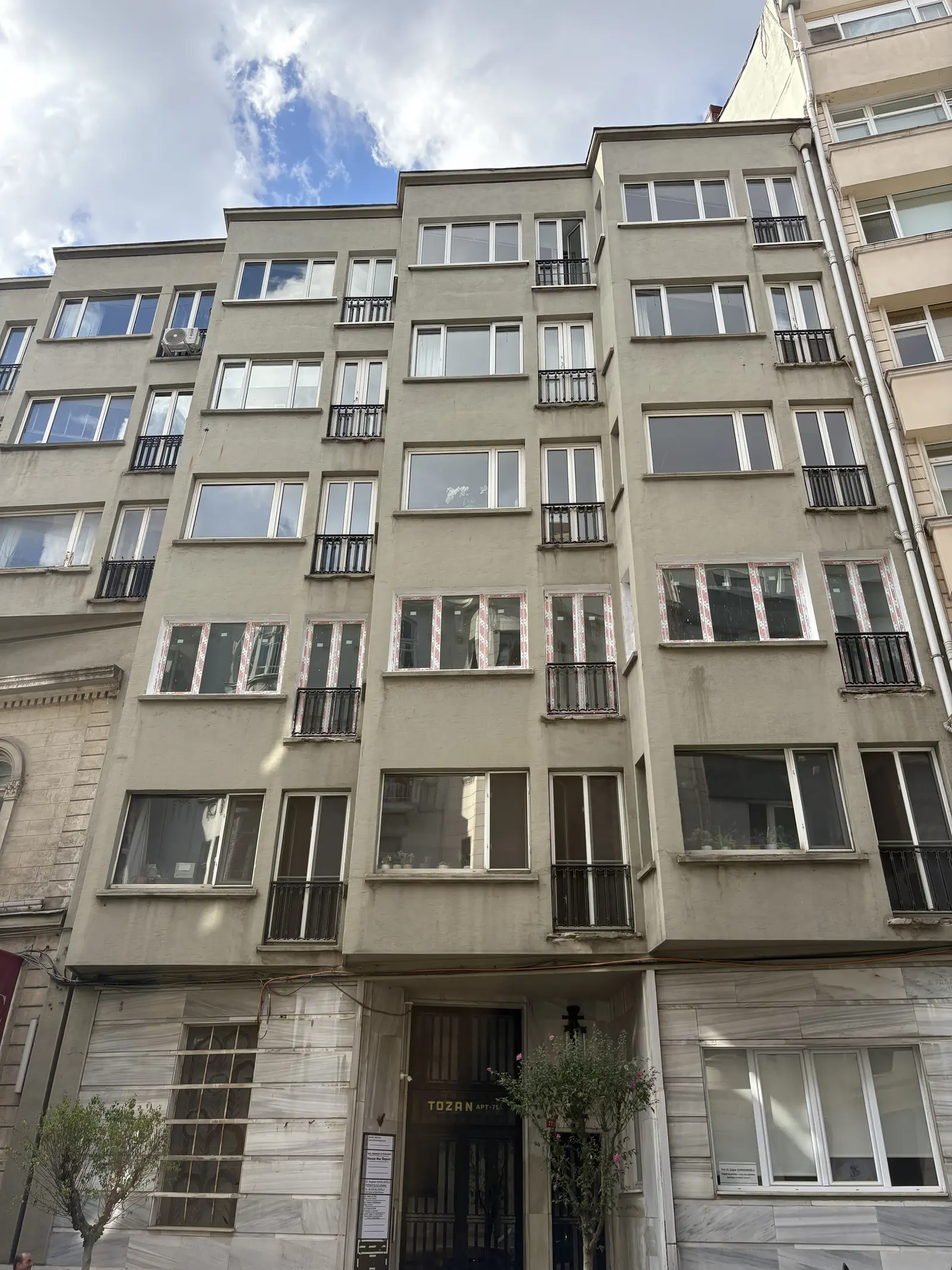 Uzm. Dr. Nagihan Sahillioğlu (Tarıkci) Muayenehanesi