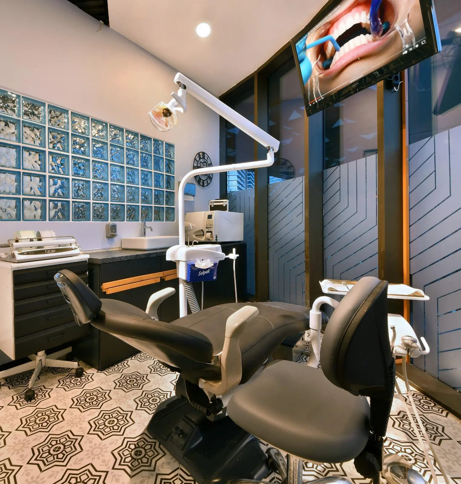 Dentasante Ağız ve Diş Sağlığı Polikliniği