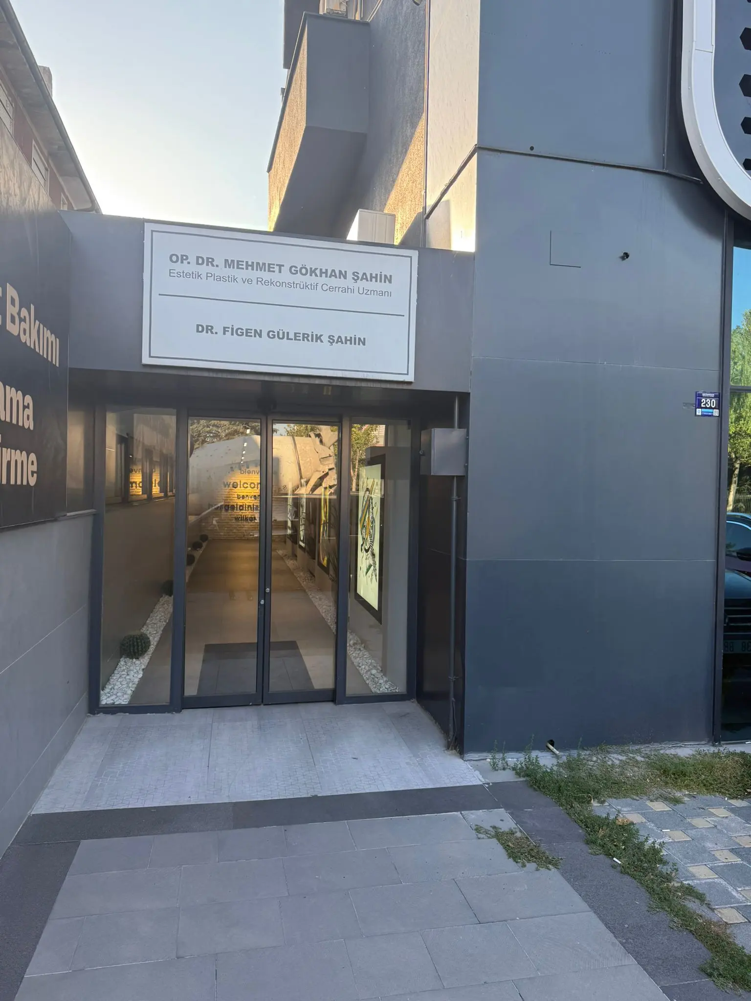 Op. Dr. Mehmet Gökhan Şahin