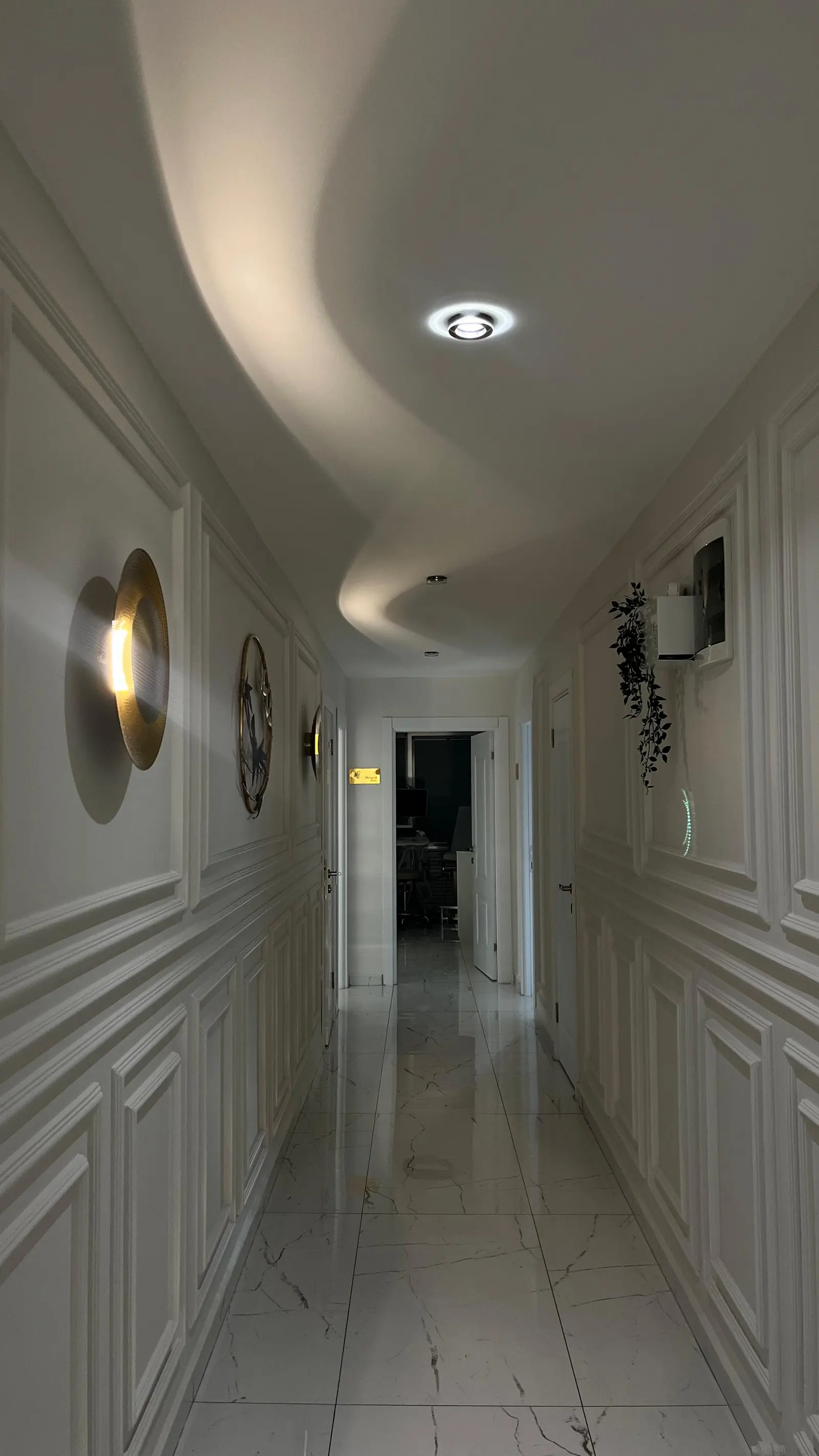 Doç. Dr. Pınar Kadiroğulları Muayenehanesi
