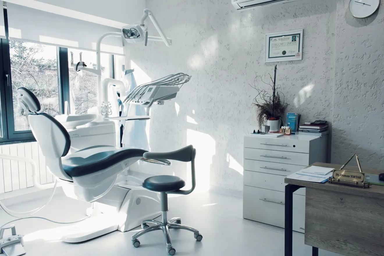 Hausdent Ağız ve Diş Sağlığı Polikliniği