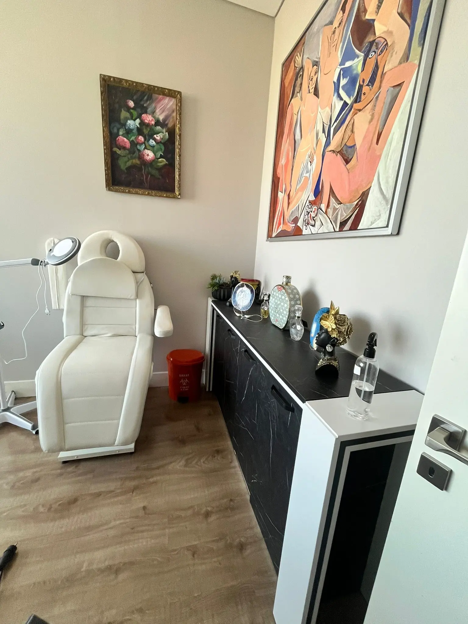 Dermatolog Dr. Aslı Duran