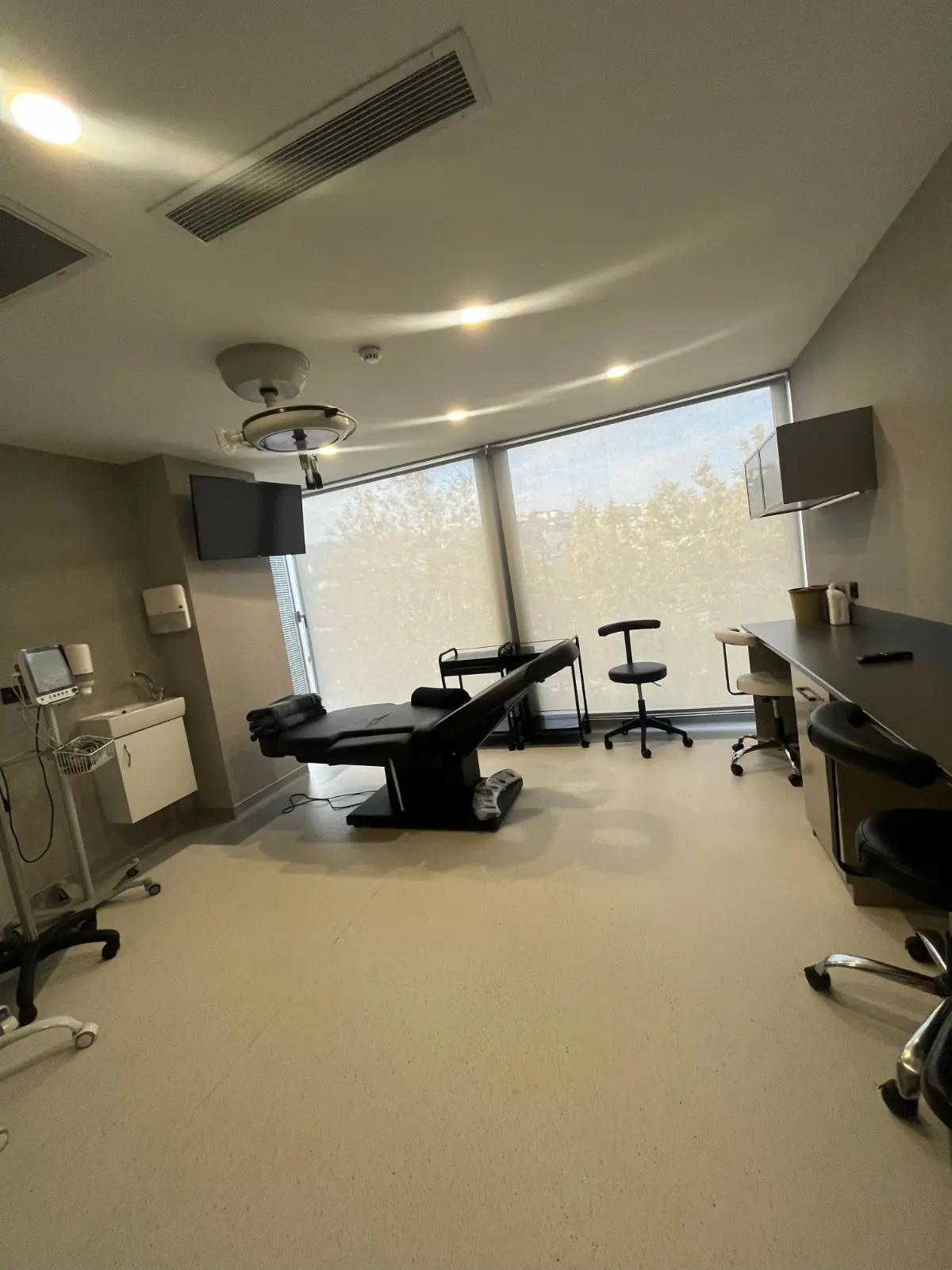Berkay Tulpar Clinic