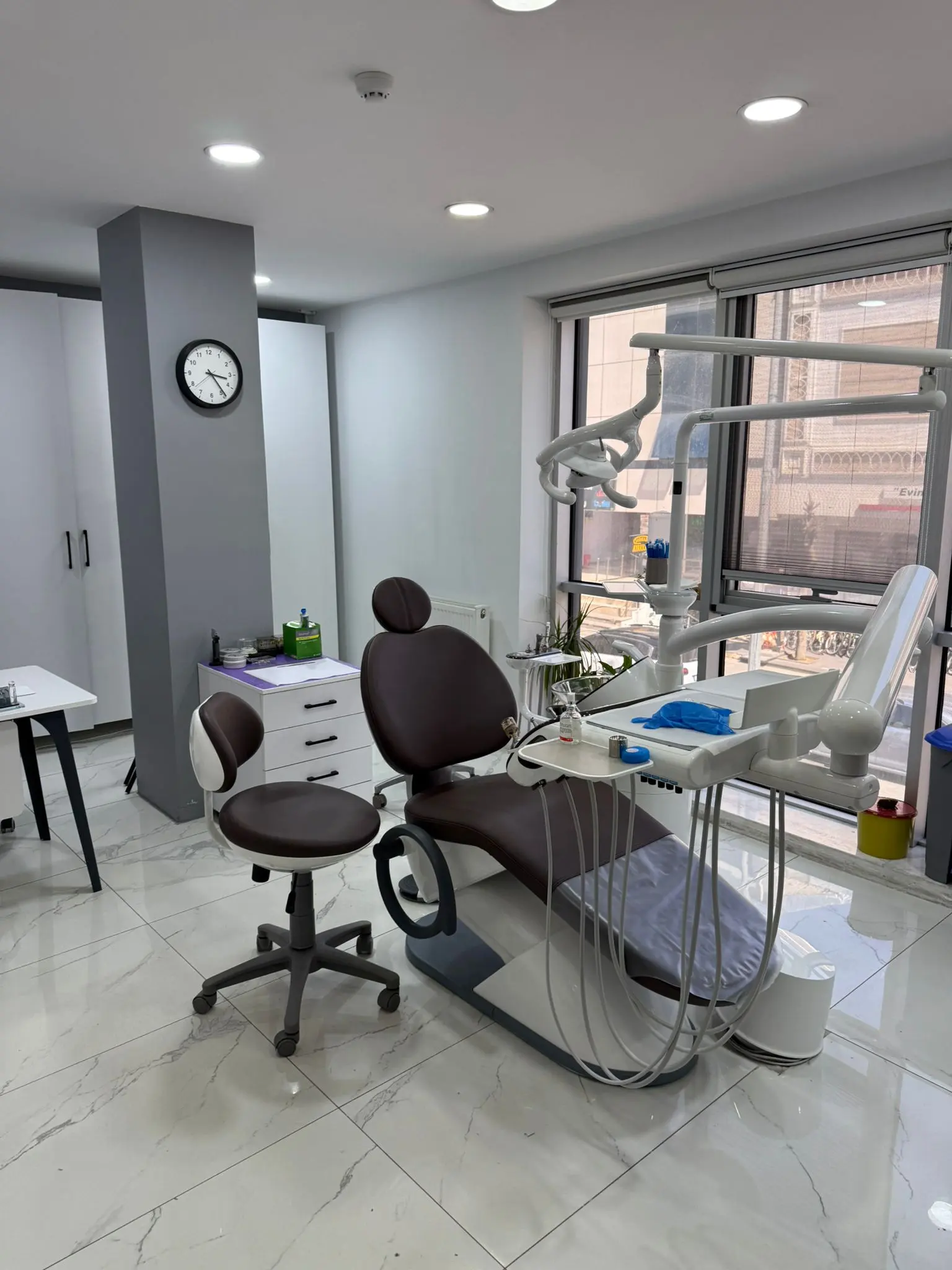 DENTMAHAL AĞIZ VE DİŞ SAĞLIĞI POLİKLİNİĞİ