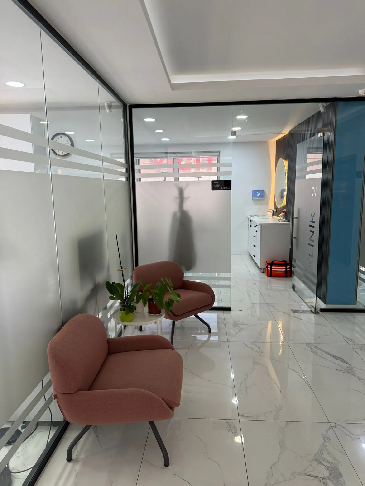 DENTMAHAL AĞIZ VE DİŞ SAĞLIĞI POLİKLİNİĞİ