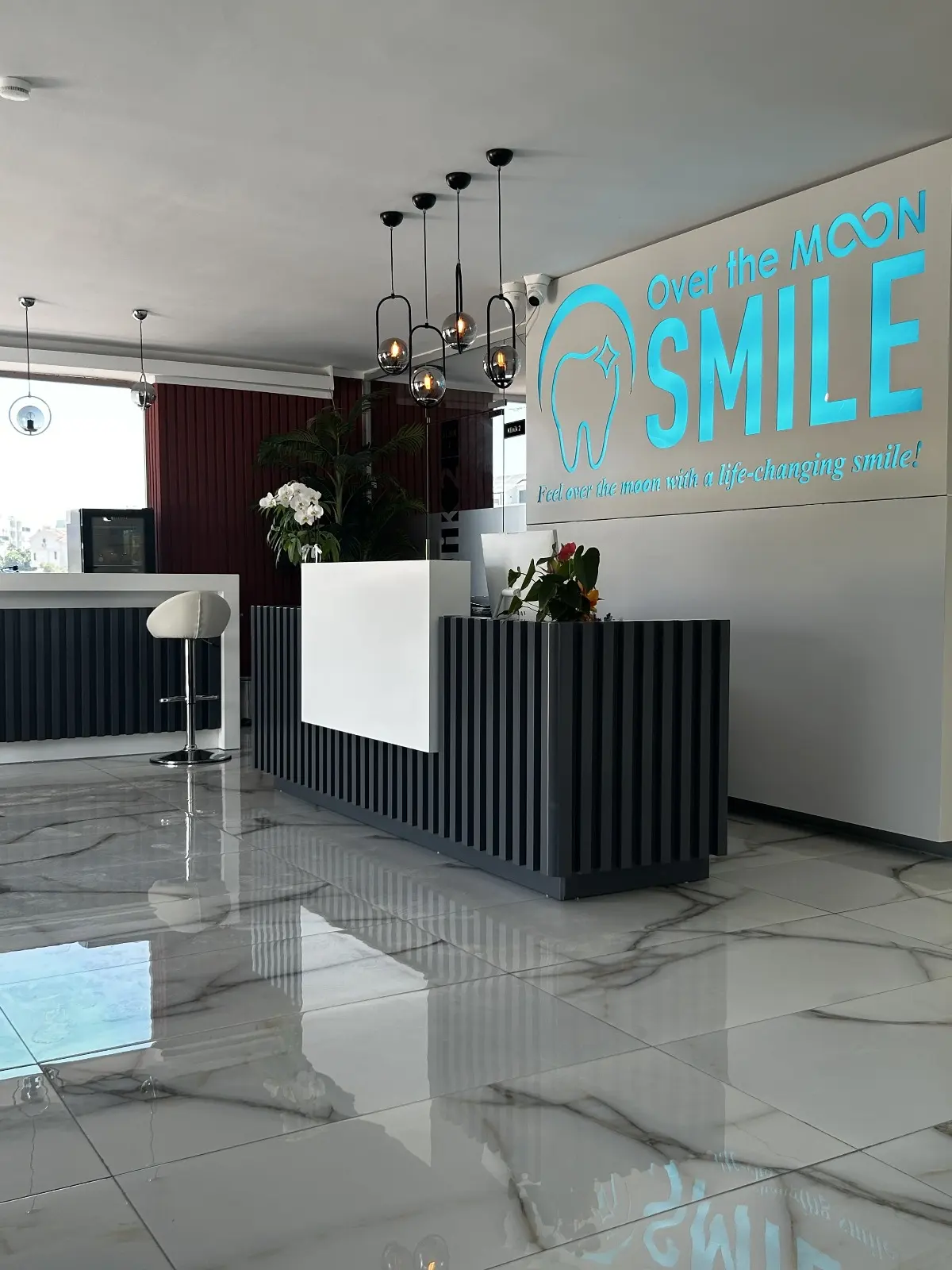 Özel Over The Moon Smile Ağız ve Diş Sağlığı Polikliniği