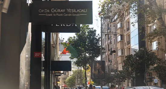Op. Dr. Güray Yeşiladalı