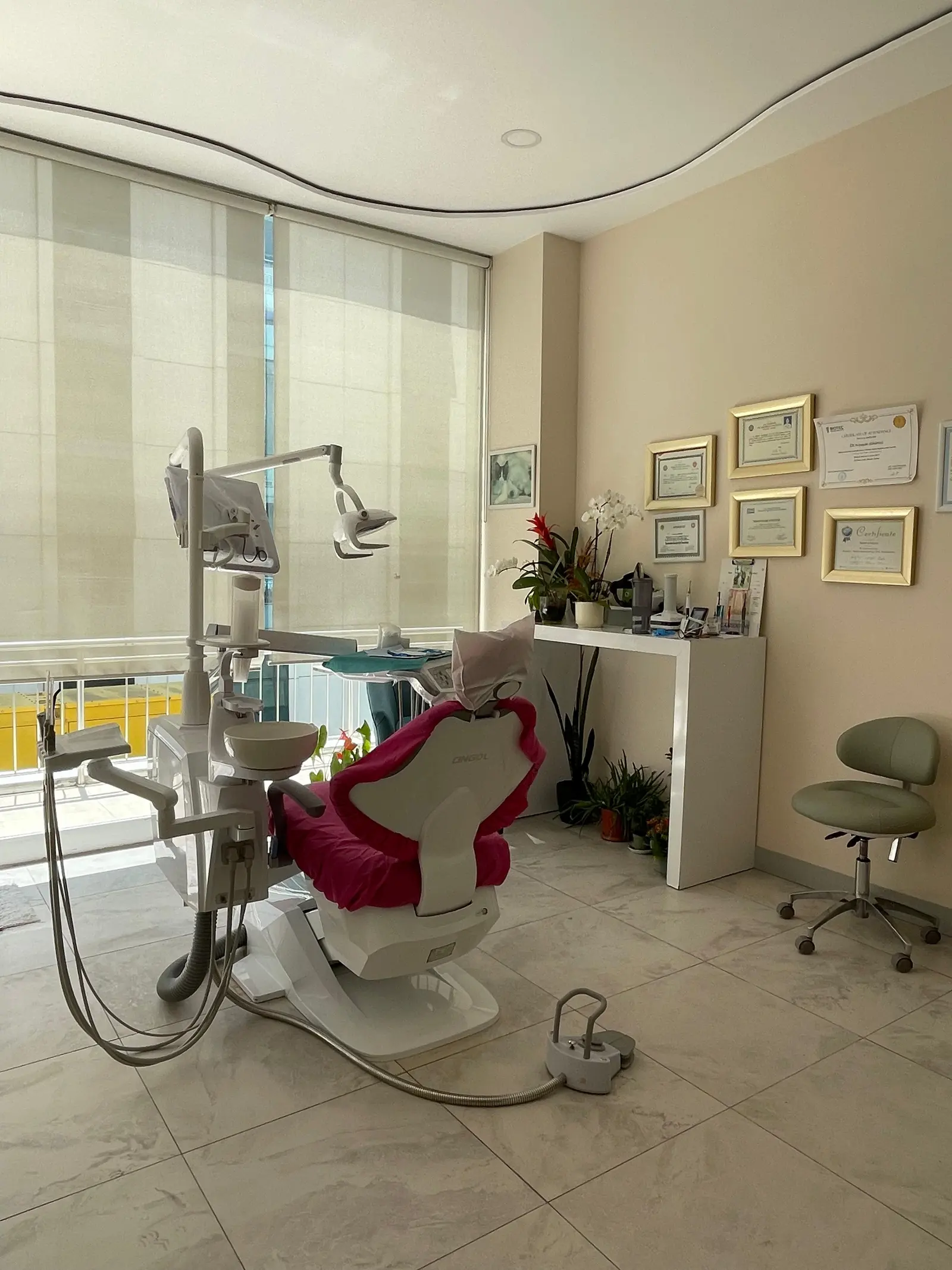 Peradent Ağız Ve Diş Kliniği