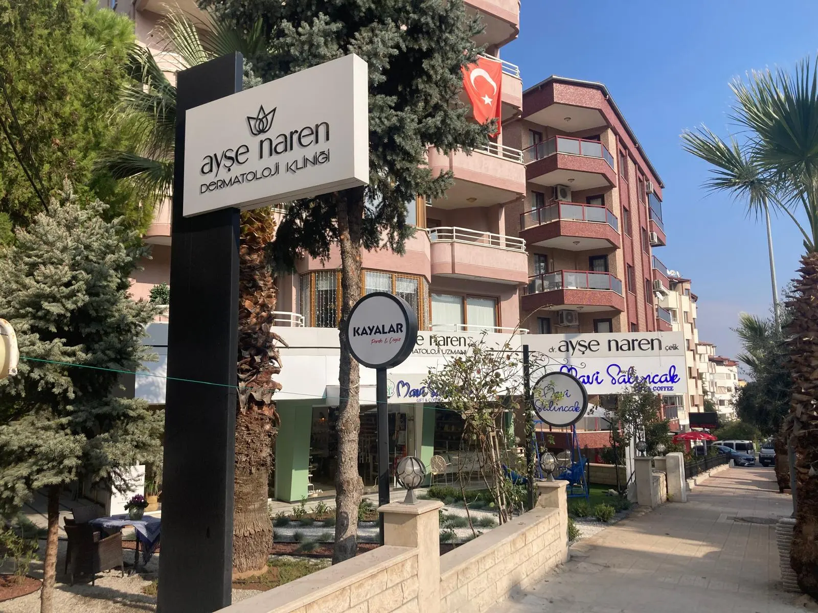 Uz. Dr Ayşe Naren Çelik Muayenehanesi
