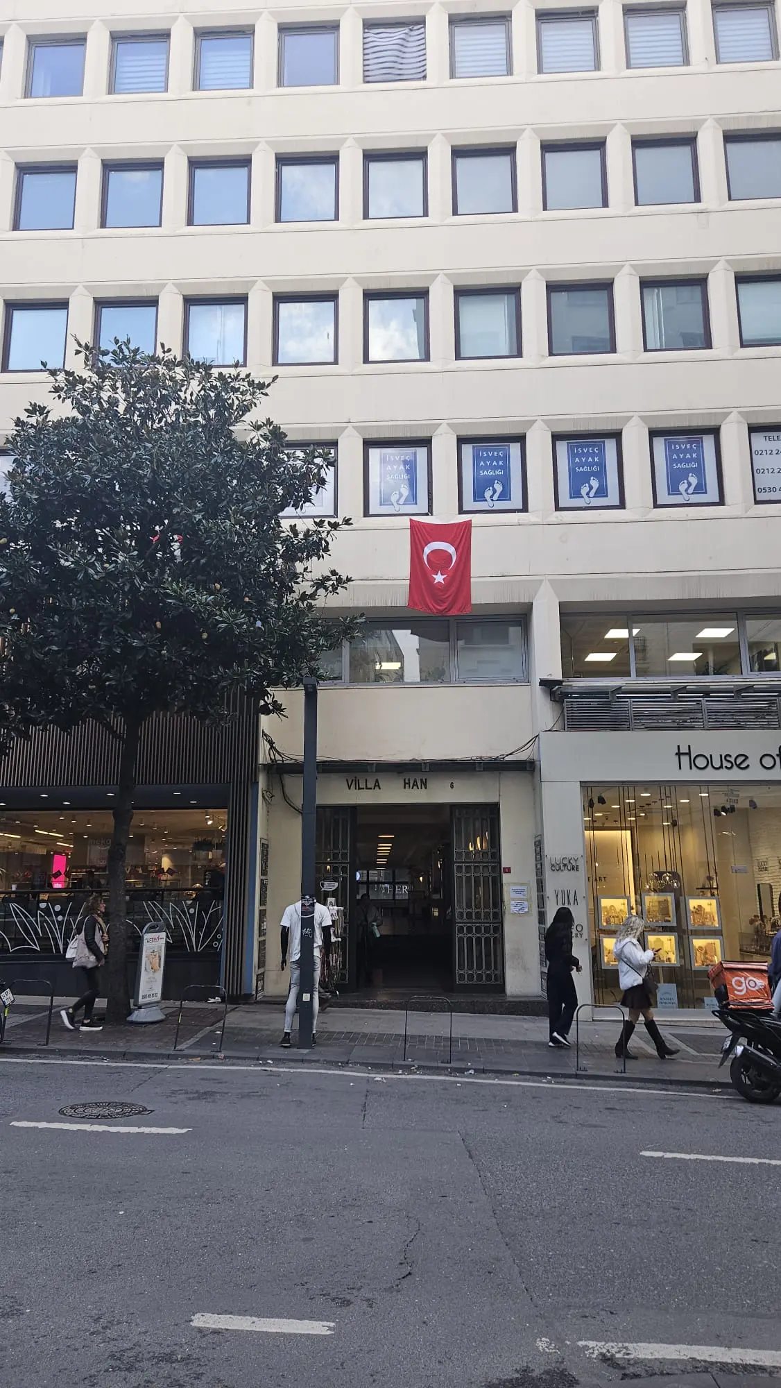 Op. Dr. Tolga Yener