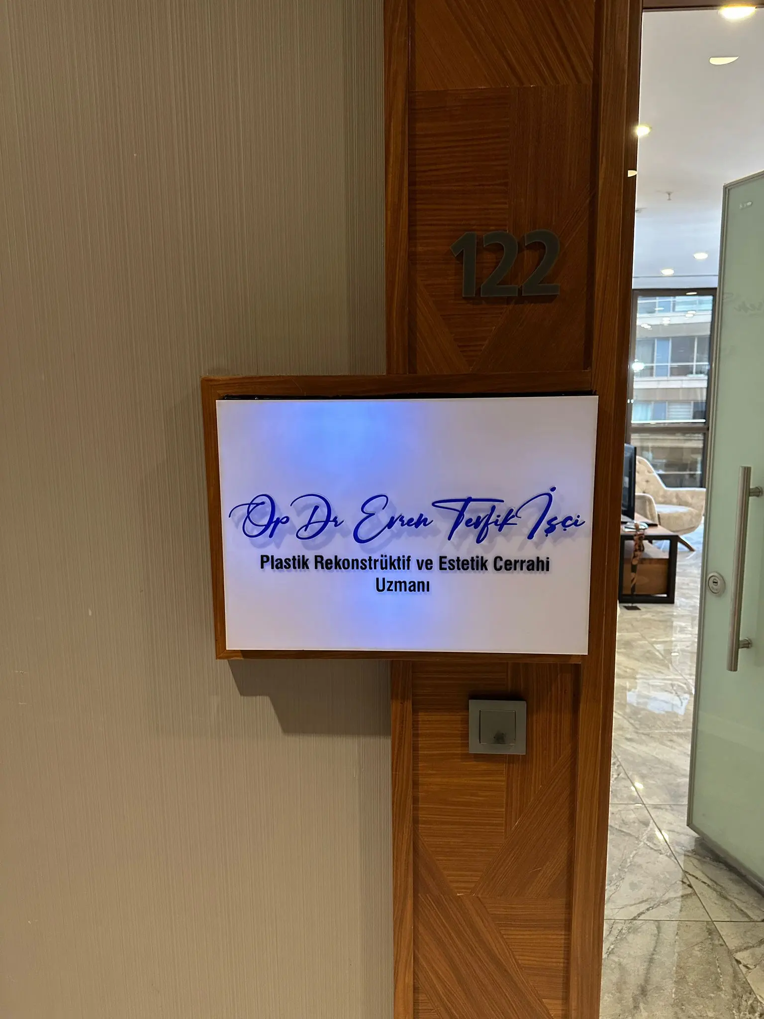 Op. Dr. Evren Tevfik İşçi