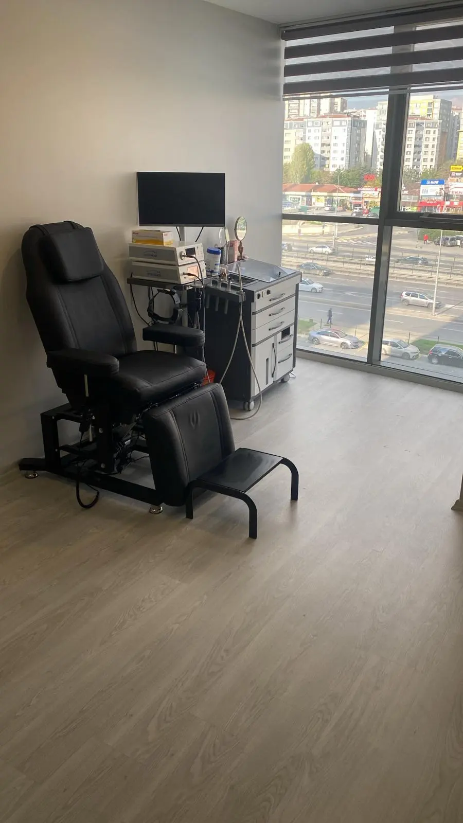 Dr veysel Sarraf clinic