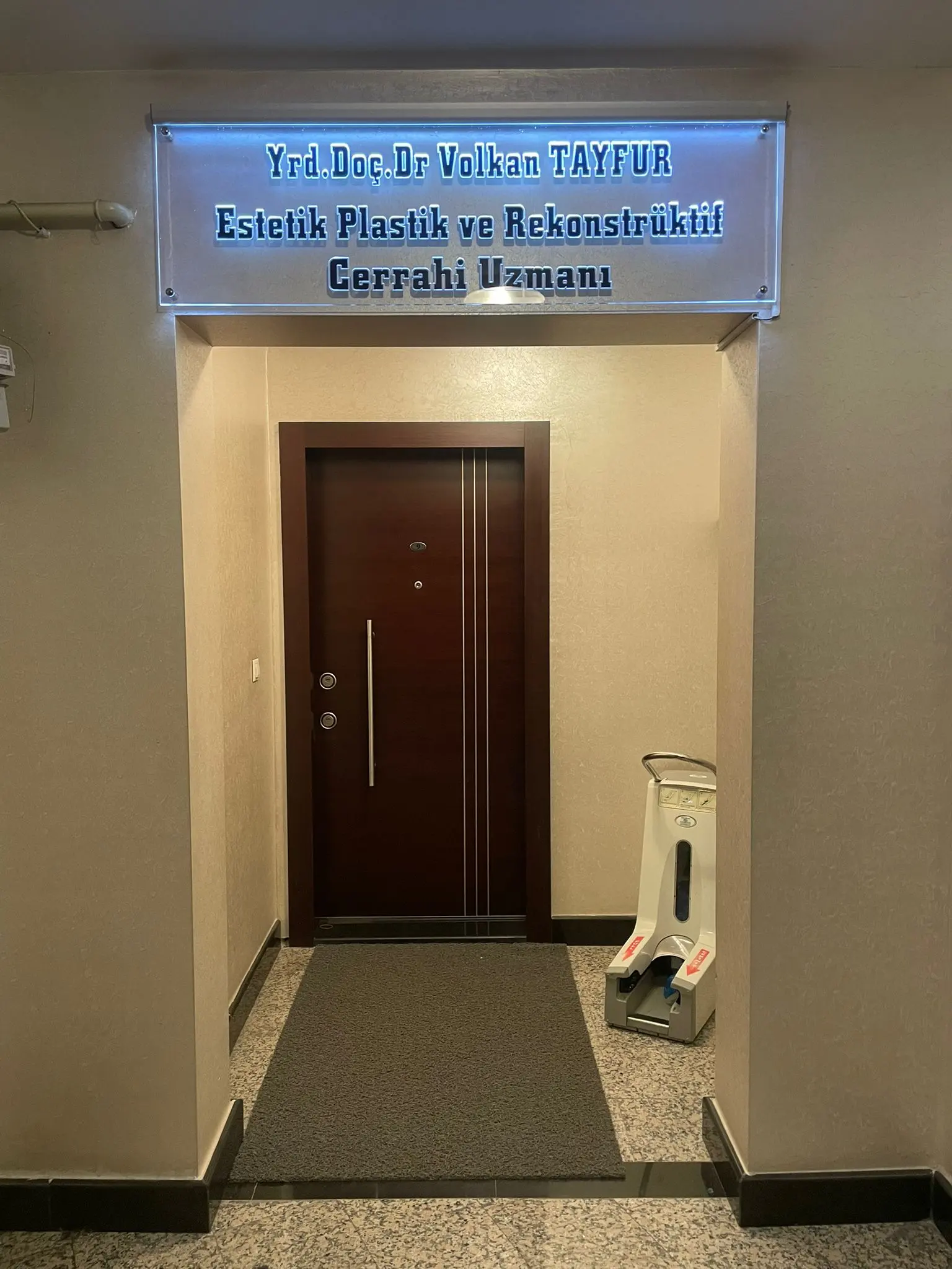 Dr. Volcano TAYFUR Aesthetic Surgery