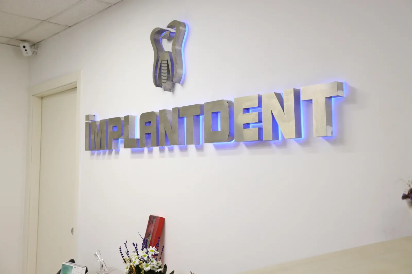 Implantdent