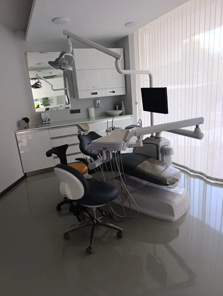 Healthio Dental Clinic Antalya