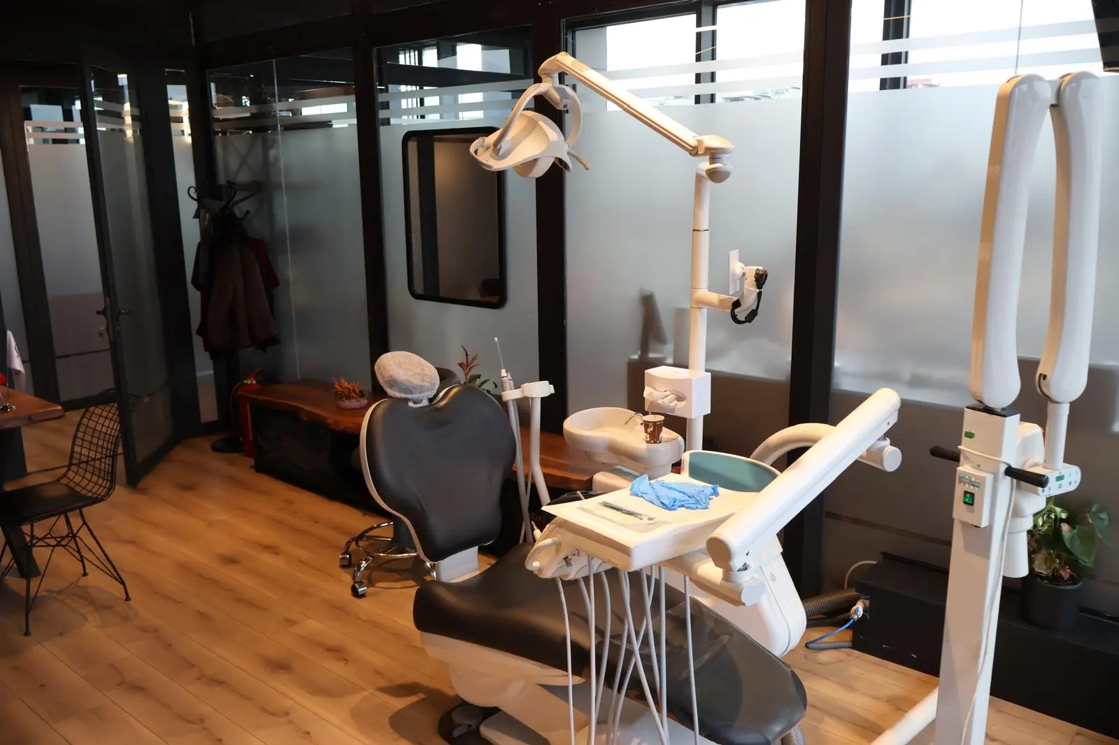 Alptekin Altun Ağız ve Diş Kliniği