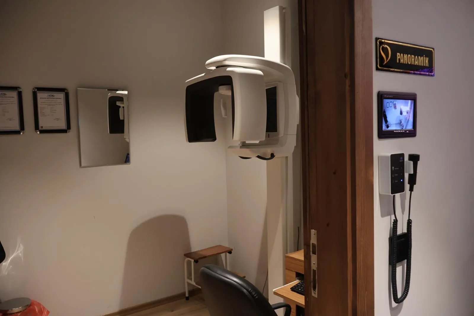 Alptekin Altun Ağız ve Diş Kliniği
