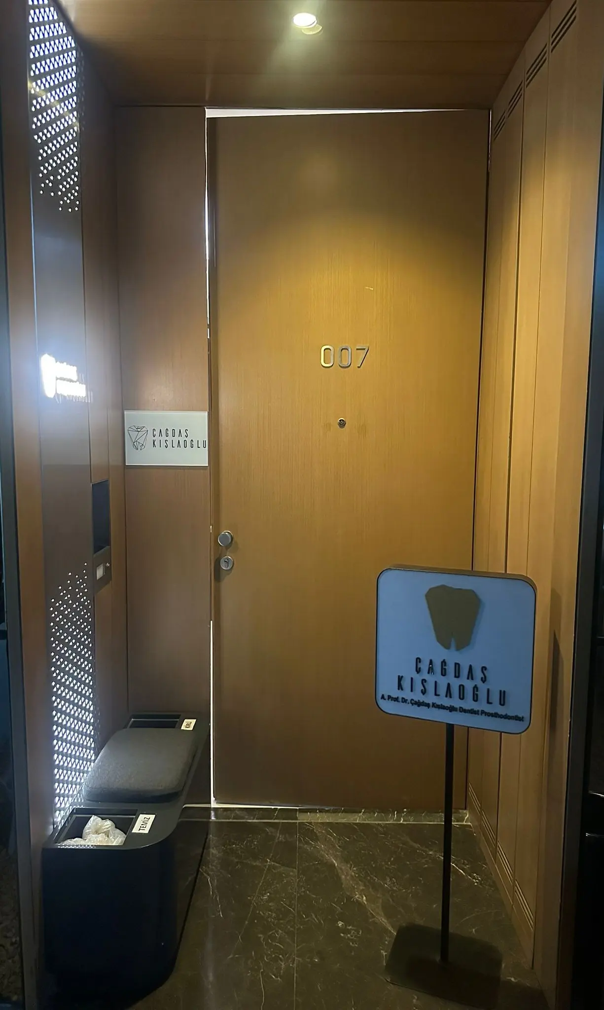 Diş Hekimi Çağdaş Kışlaoğlu