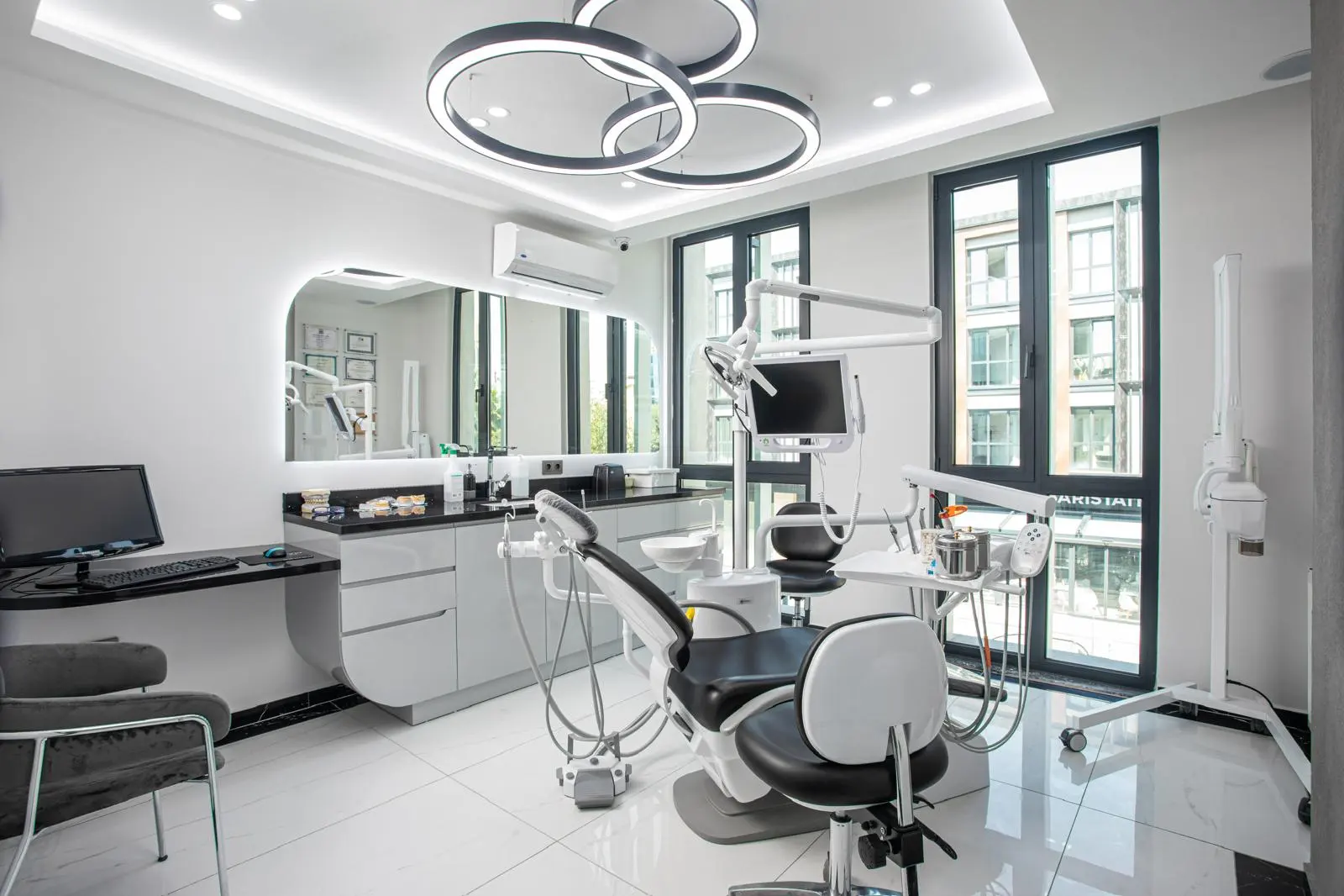 Özel Dentspace Smile Design Ağız ve Diş Sağlığı Polikliniği