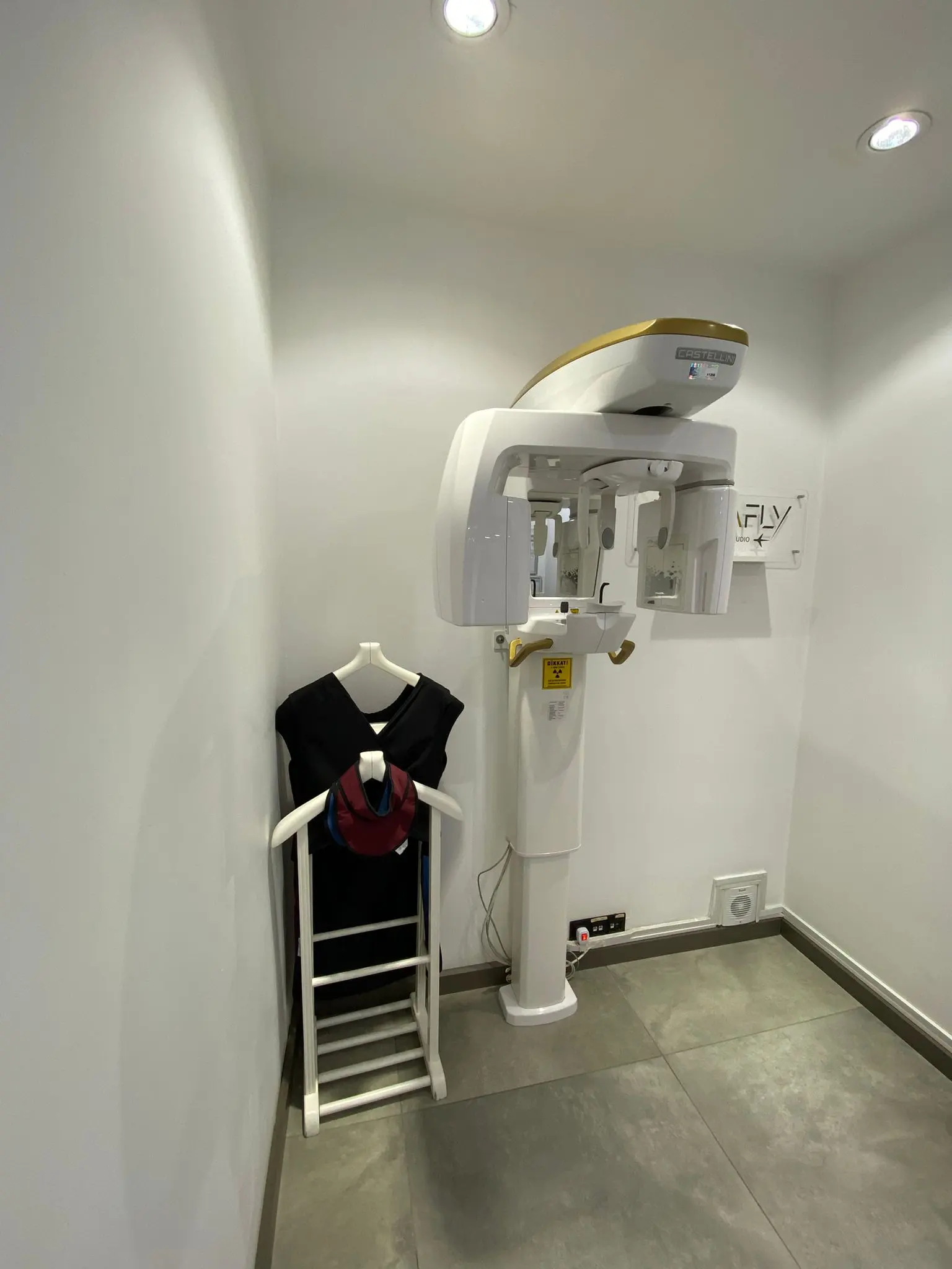 DentaFLY Dental Implant & Smile Studio