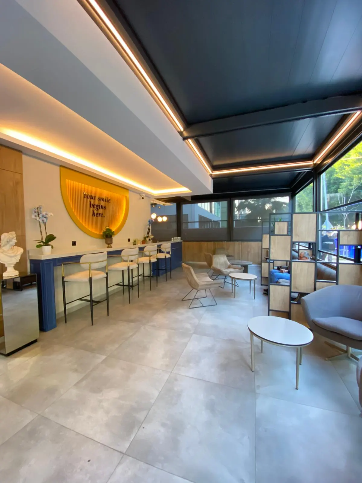 DentaFLY Dental Implant & Smile Studio