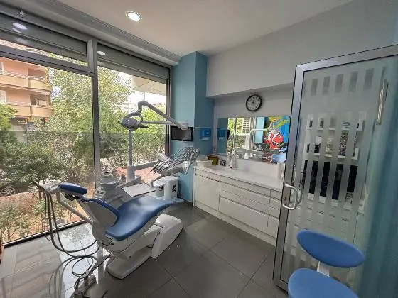 Özel Uzmanlar Ağız ve Diş Sağlığı Polikliniği