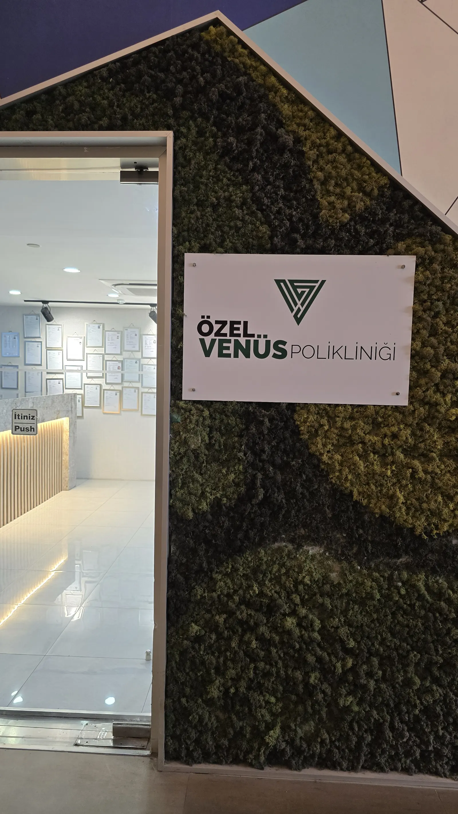 Venüs Poliklinik