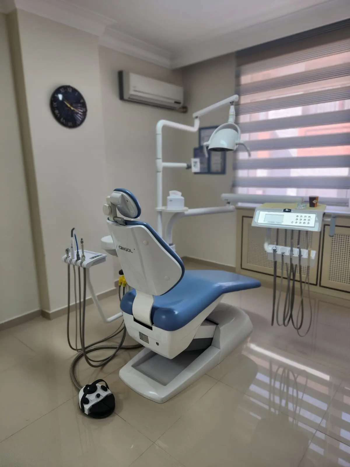 Özel Dentist Acıbadem Diş Polikliniği