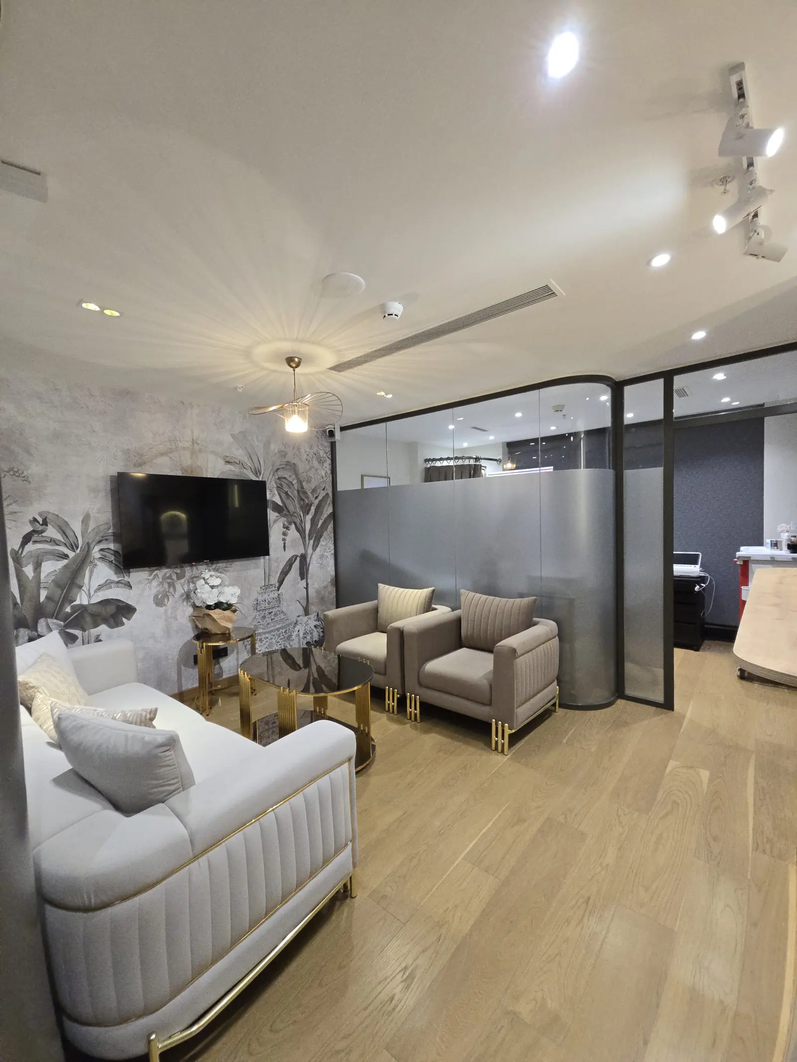 Op. Dr. Celal Rauf Muayenehanesi