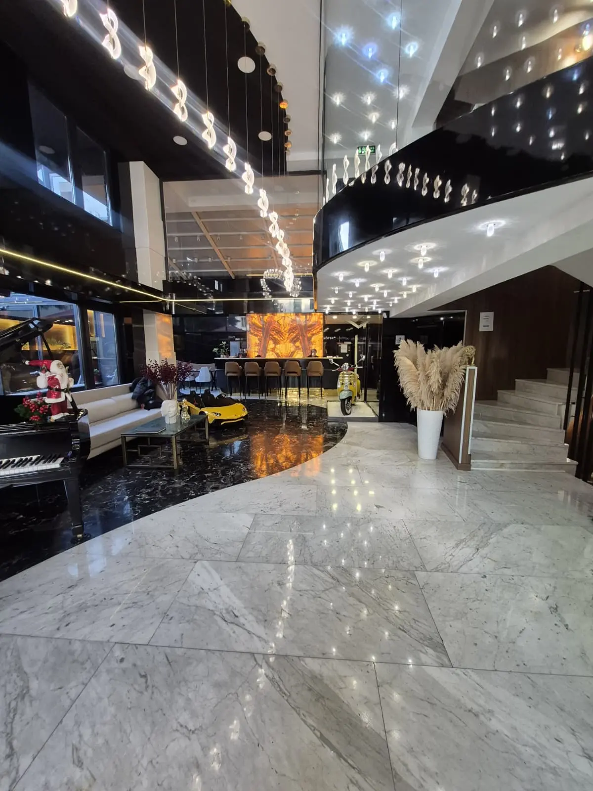 Million Hair Center